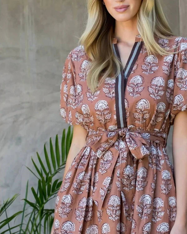 Sandra, Dress in Taupe