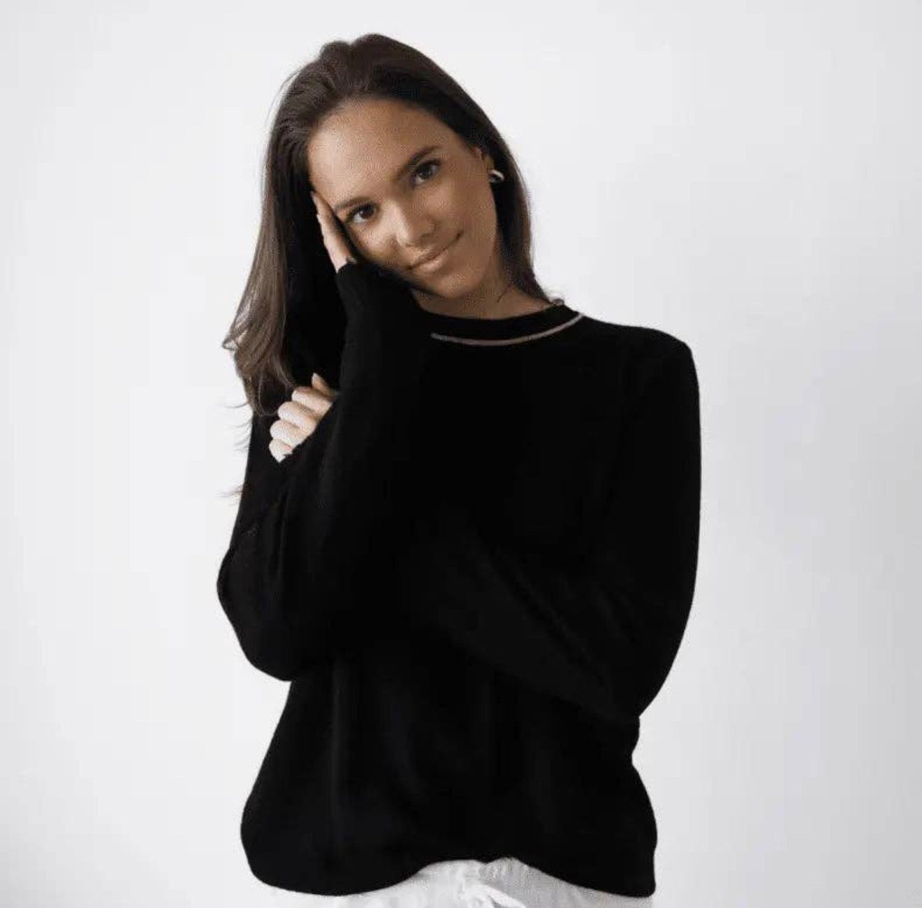 Highland Raw Edge 100% Mongolian Cashmere Sweater in Black