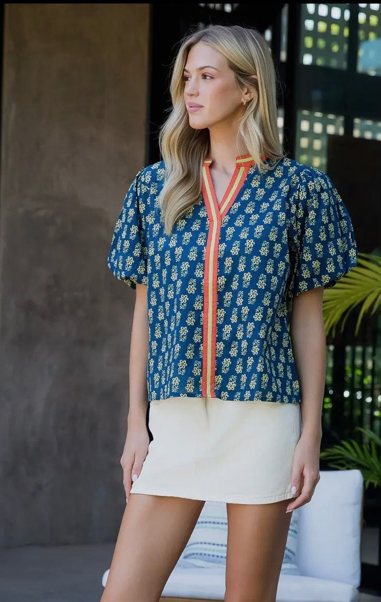 Puff Sleeve Floral Detailed V-Neck Top in Blue