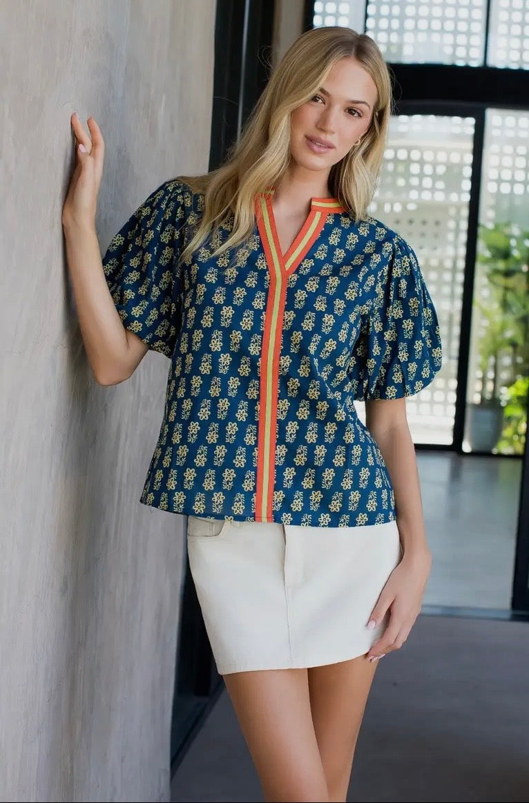 Puff Sleeve Floral Detailed V-Neck Top in Blue