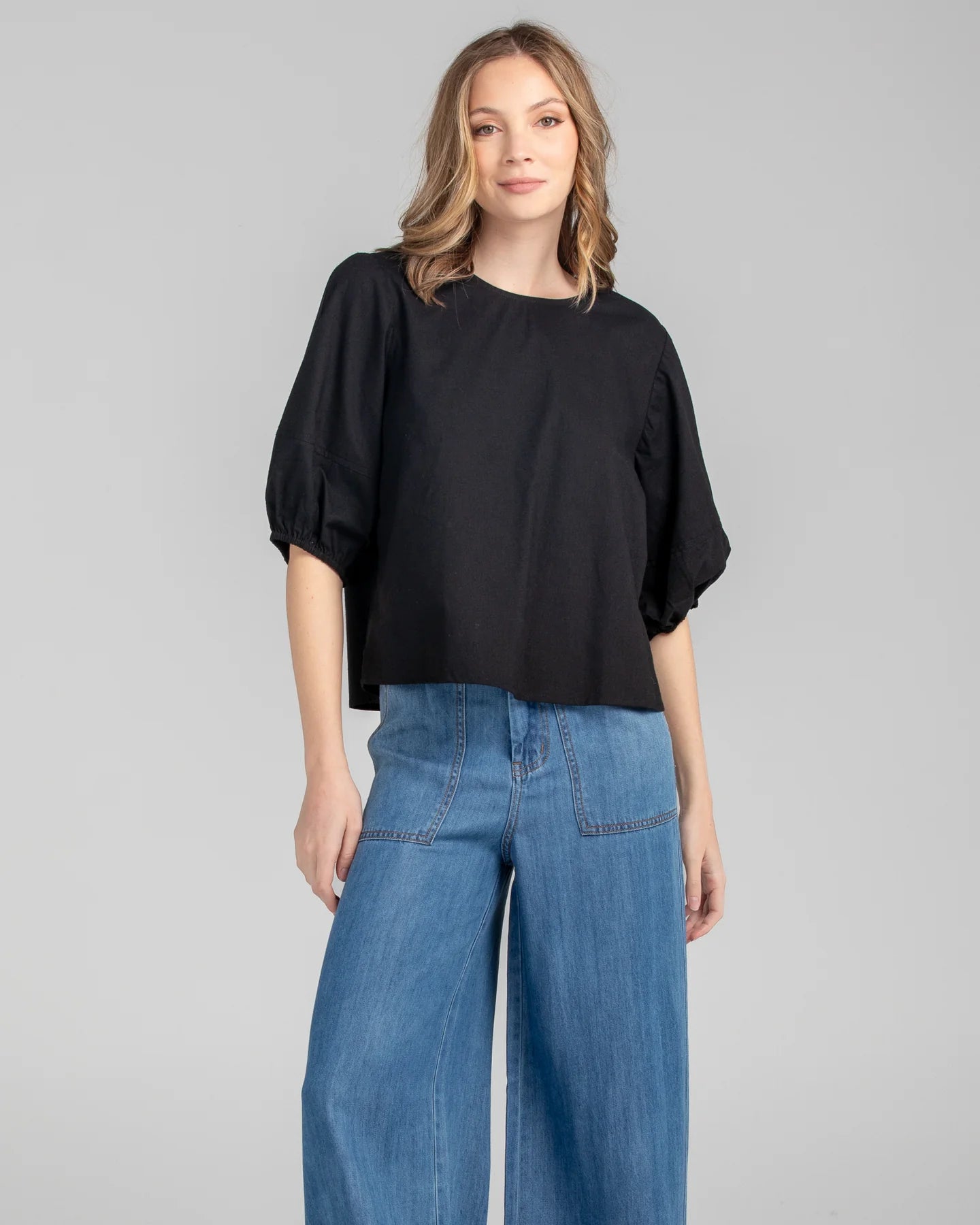 Ava Top Black