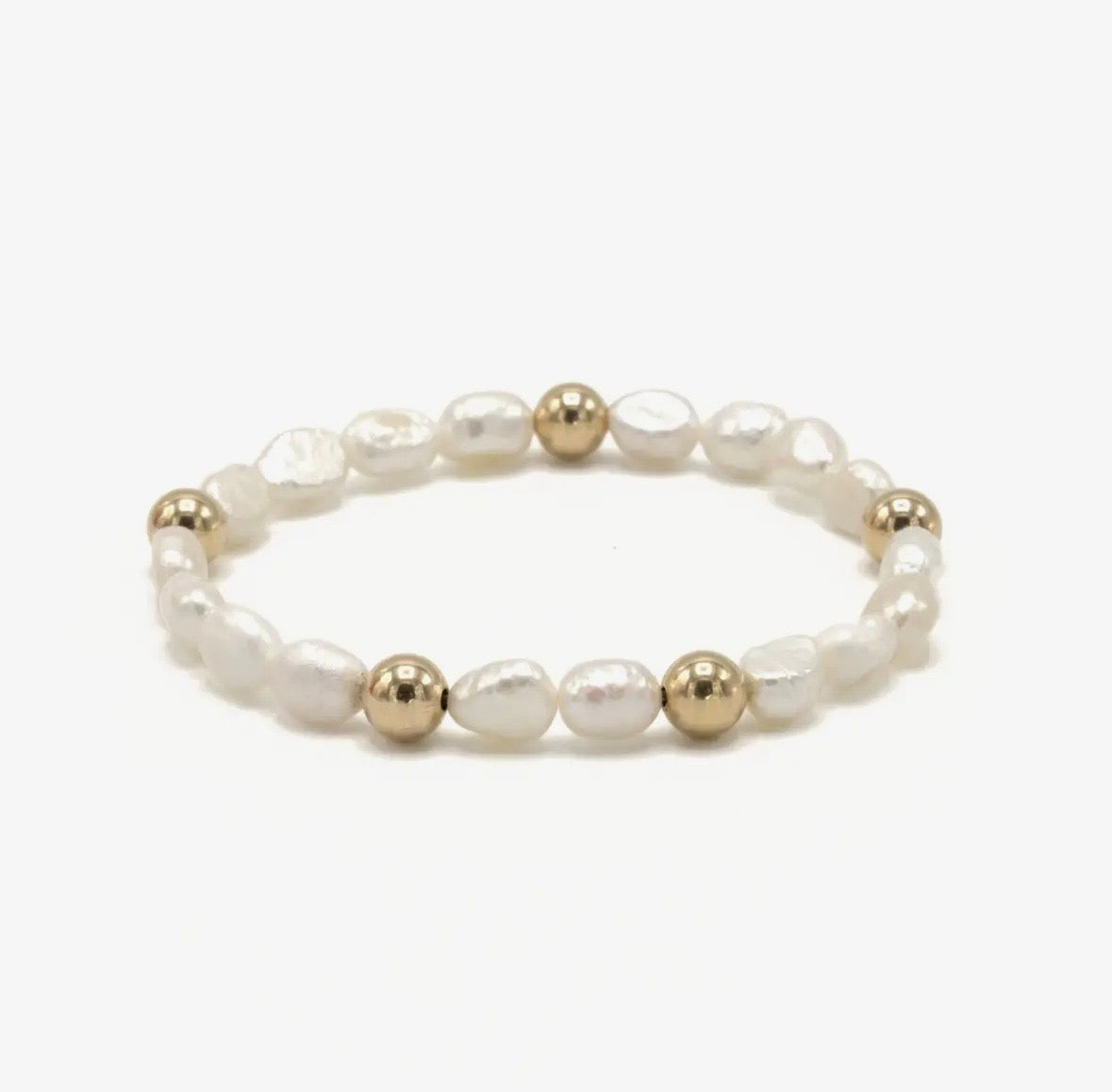 Baroque Patterned Pearl Bracelet
